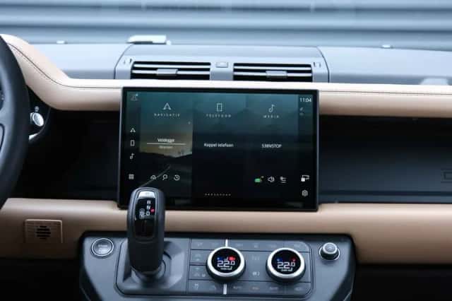 Land Rover Defender (2026) thumbnail 32
