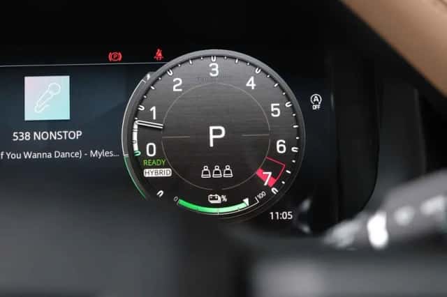 Land Rover Defender (2026) thumbnail 38