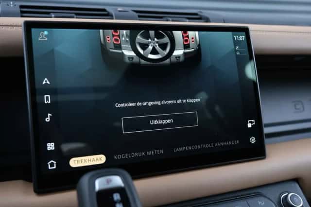 Land Rover Defender (2026) thumbnail 52