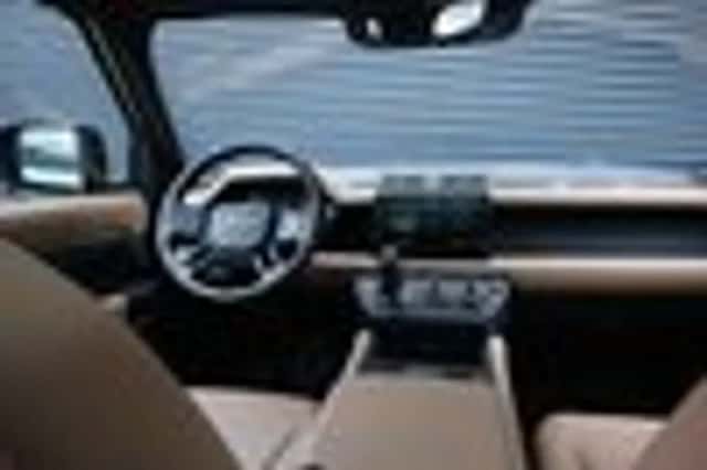 Land Rover Defender (2026) thumbnail 58