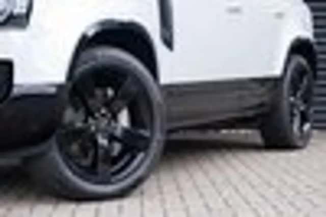 Land Rover Defender (2026) thumbnail 29