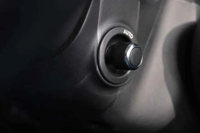 Land Rover Defender (2022) thumbnail 50