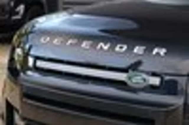 Land Rover Defender (2022) thumbnail 38