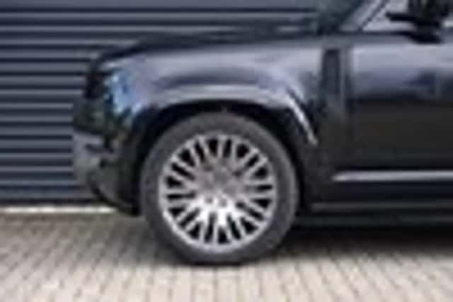 Land Rover Defender (2022) thumbnail 43