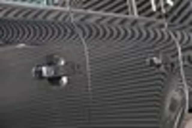 Land Rover Defender (2022) thumbnail 44