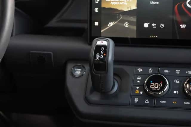 Land Rover Defender (2025) thumbnail 24