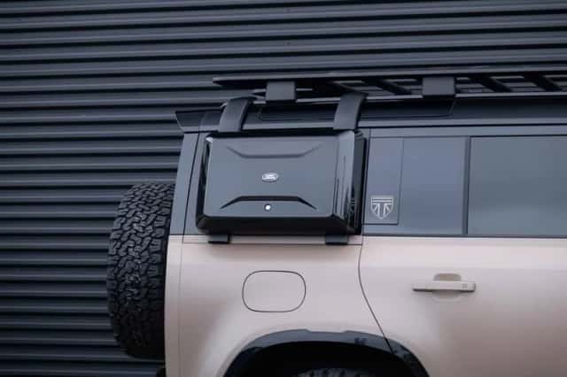Land Rover Defender (2025) thumbnail 11