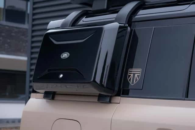 Land Rover Defender (2025) thumbnail 12