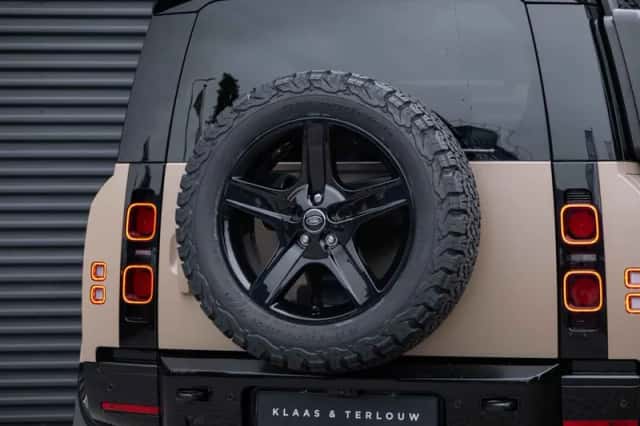 Land Rover Defender (2025) thumbnail 22
