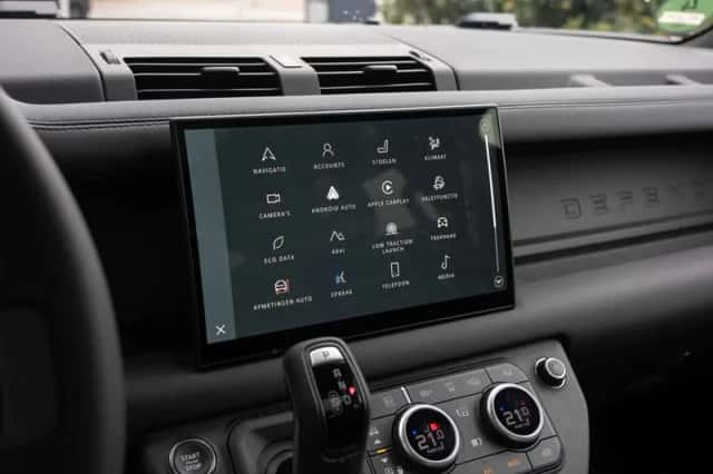 Land Rover Defender (2025) thumbnail 41