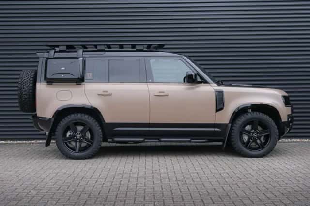 Land Rover Defender (2025) thumbnail 10