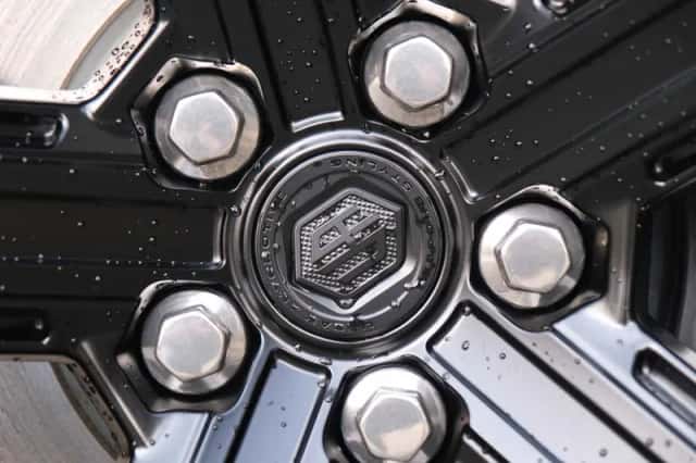 Land Rover Defender (2025) thumbnail 19