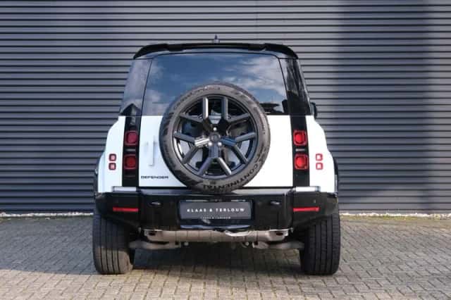 Land Rover Defender (2025) thumbnail 24