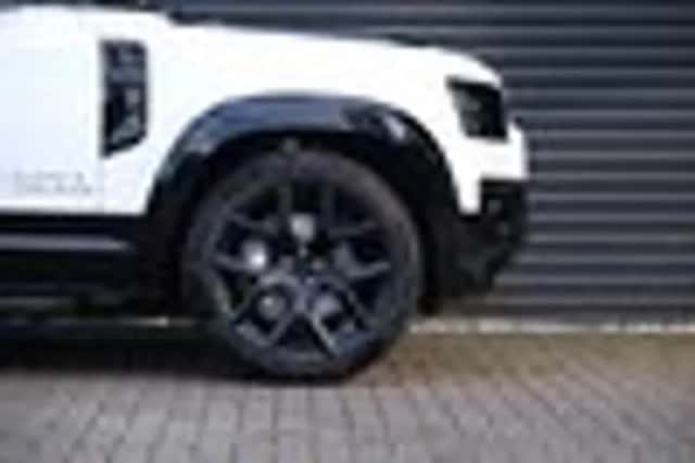Land Rover Defender (2025) thumbnail 30