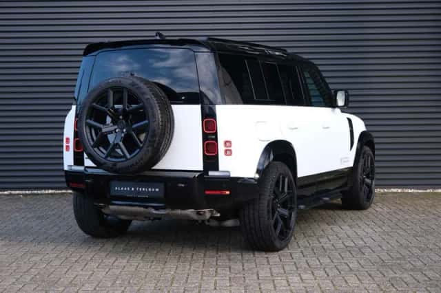 Land Rover Defender (2025) thumbnail 6
