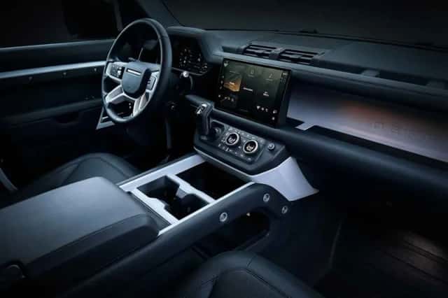 Land Rover Defender (2025) thumbnail 7