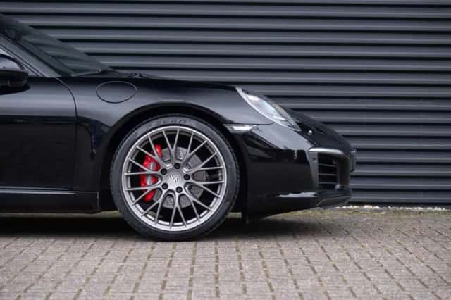 Porsche 911 (2016) thumbnail 13