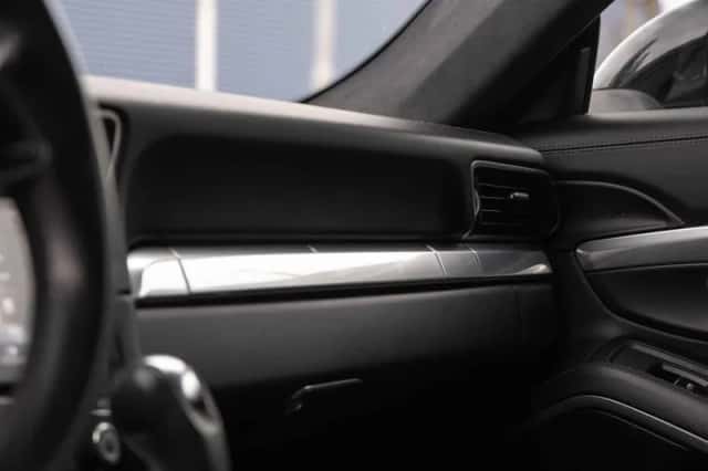 Porsche 911 (2016) thumbnail 24