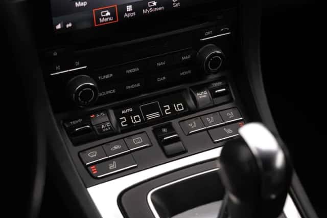 Porsche 911 (2016) thumbnail 27