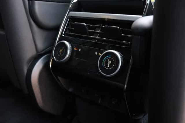 Land Rover Range Rover Sport (2024) thumbnail 32