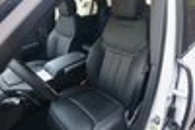 Land Rover Range Rover Sport (2024) thumbnail 49