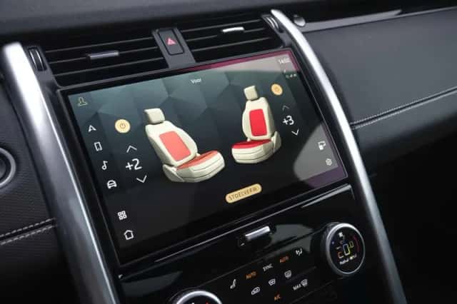 Land Rover Discovery (2023) thumbnail 31