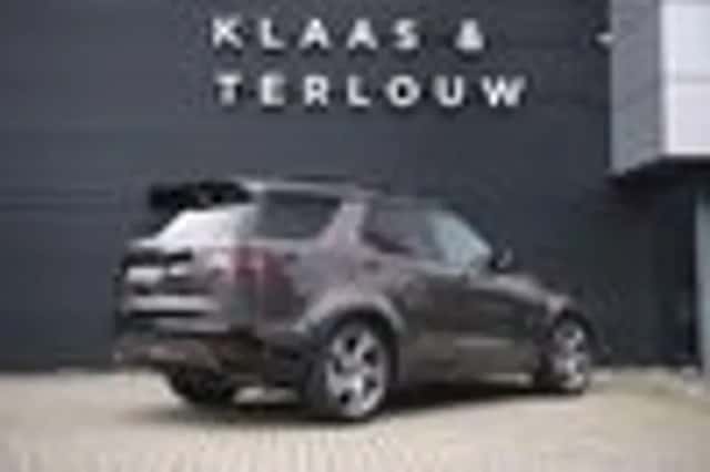 Land Rover Discovery (2023) thumbnail 42
