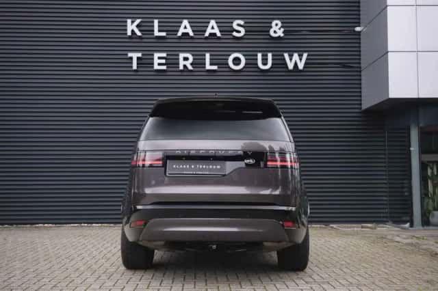 Land Rover Discovery (2023) thumbnail 8