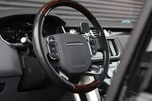 Land Rover Range Rover (2016) thumbnail 26