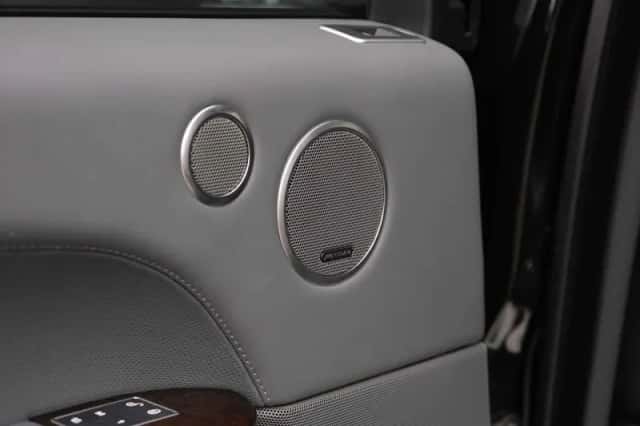 Land Rover Range Rover (2016) thumbnail 38