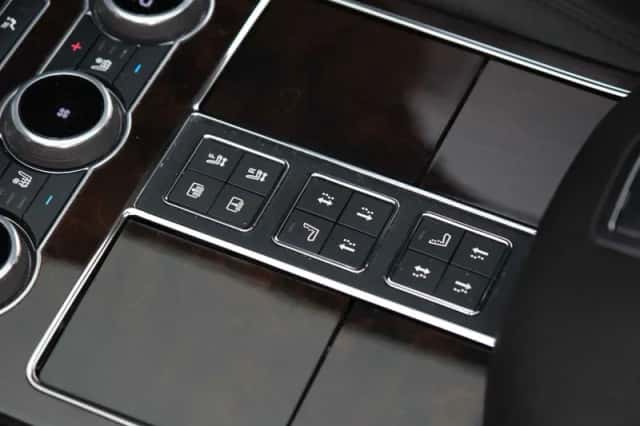 Land Rover Range Rover (2016) thumbnail 43
