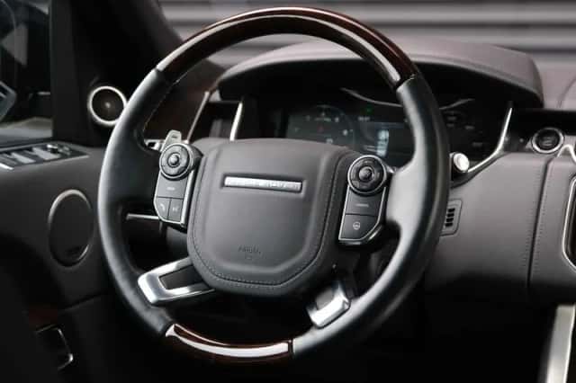 Land Rover Range Rover (2016) thumbnail 54