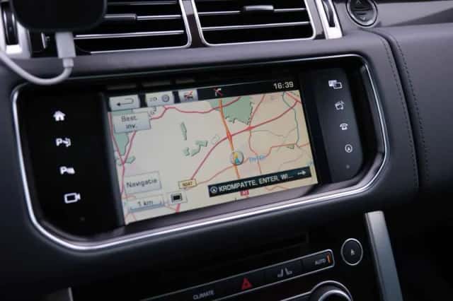 Land Rover Range Rover (2016) thumbnail 65