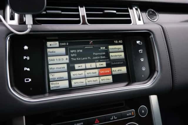 Land Rover Range Rover (2016) thumbnail 69