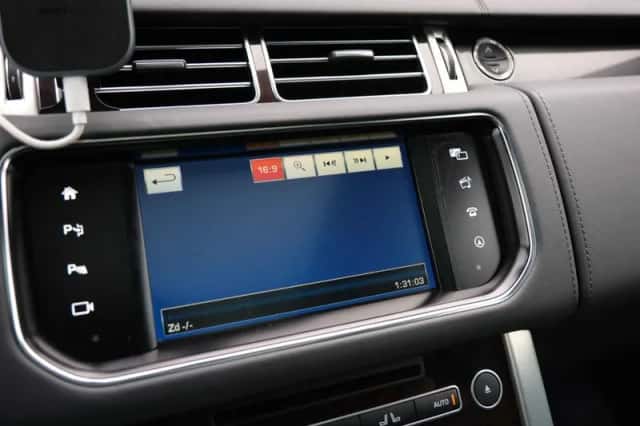 Land Rover Range Rover (2016) thumbnail 70