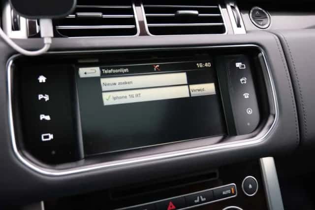 Land Rover Range Rover (2016) thumbnail 73