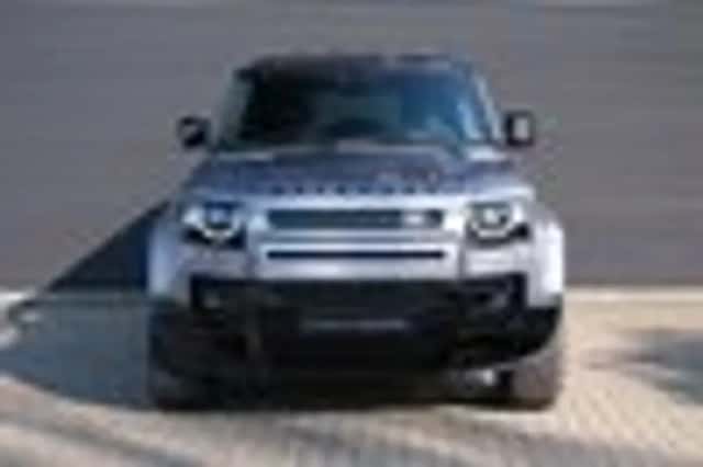 Land Rover Defender (2023) thumbnail 62