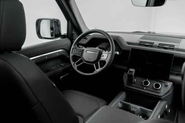 Land Rover Defender (2026) thumbnail 28