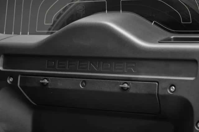 Land Rover Defender (2026) thumbnail 48
