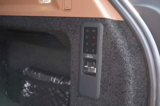Land Rover Range Rover (2026) thumbnail 14