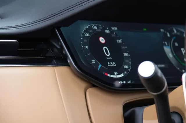 Land Rover Range Rover (2023) thumbnail 21