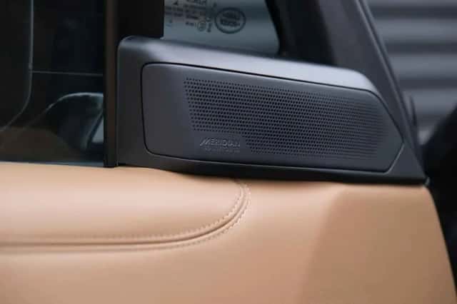 Land Rover Range Rover (2023) thumbnail 22