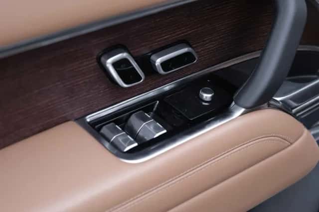 Land Rover Range Rover (2023) thumbnail 23