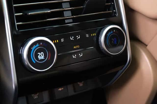 Land Rover Range Rover (2023) thumbnail 28