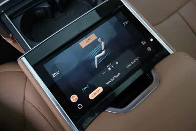 Land Rover Range Rover (2023) thumbnail 34