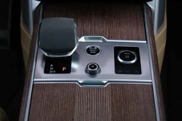 Land Rover Range Rover (2023) thumbnail 42