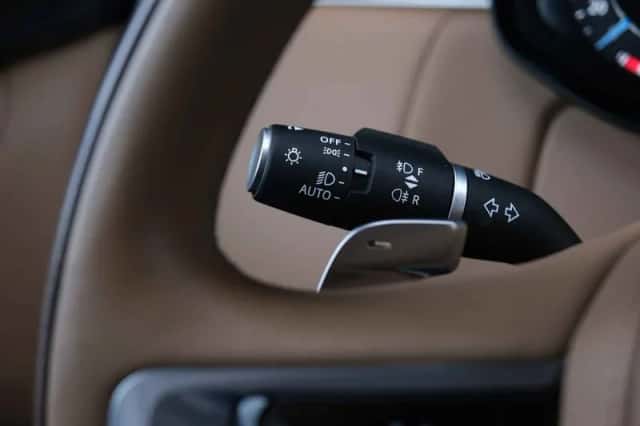 Land Rover Range Rover (2023) thumbnail 45