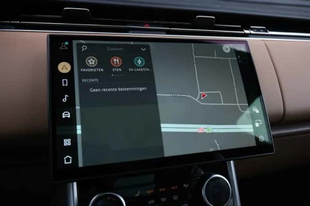 Land Rover Range Rover (2023) thumbnail 48