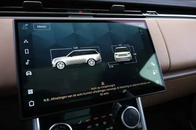 Land Rover Range Rover (2023) thumbnail 52