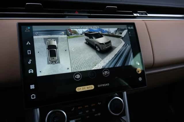 Land Rover Range Rover (2023) thumbnail 58
